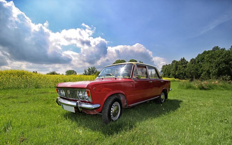 sonhar com carro vermelho