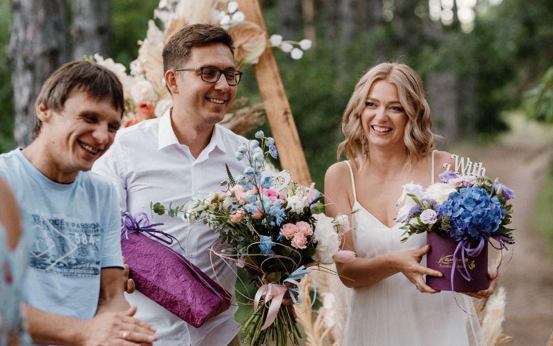 sonhar com festa de casamento de parente